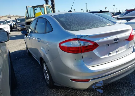 2019 Ford Fiesta Se z USA, uszkodzony, nr VIN 3FADP4BJXKM158331